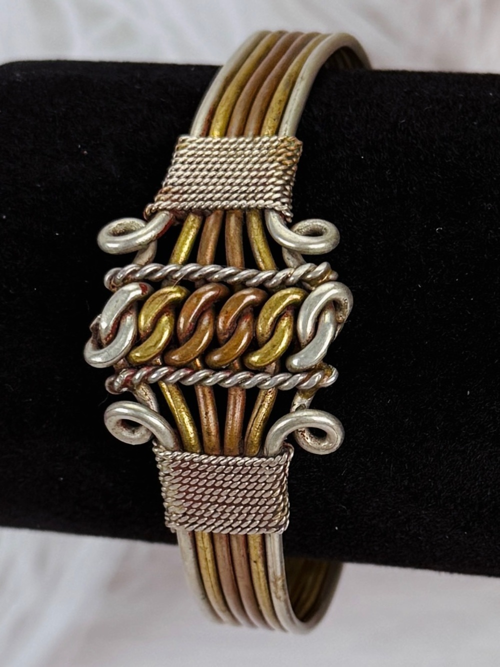 Gorgeous, vintage, multi metal twisted, bohemian chic cuff bracelet